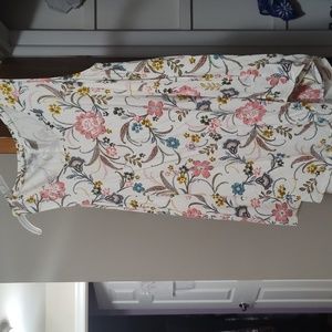 Old Navy women's sleeveless shirt